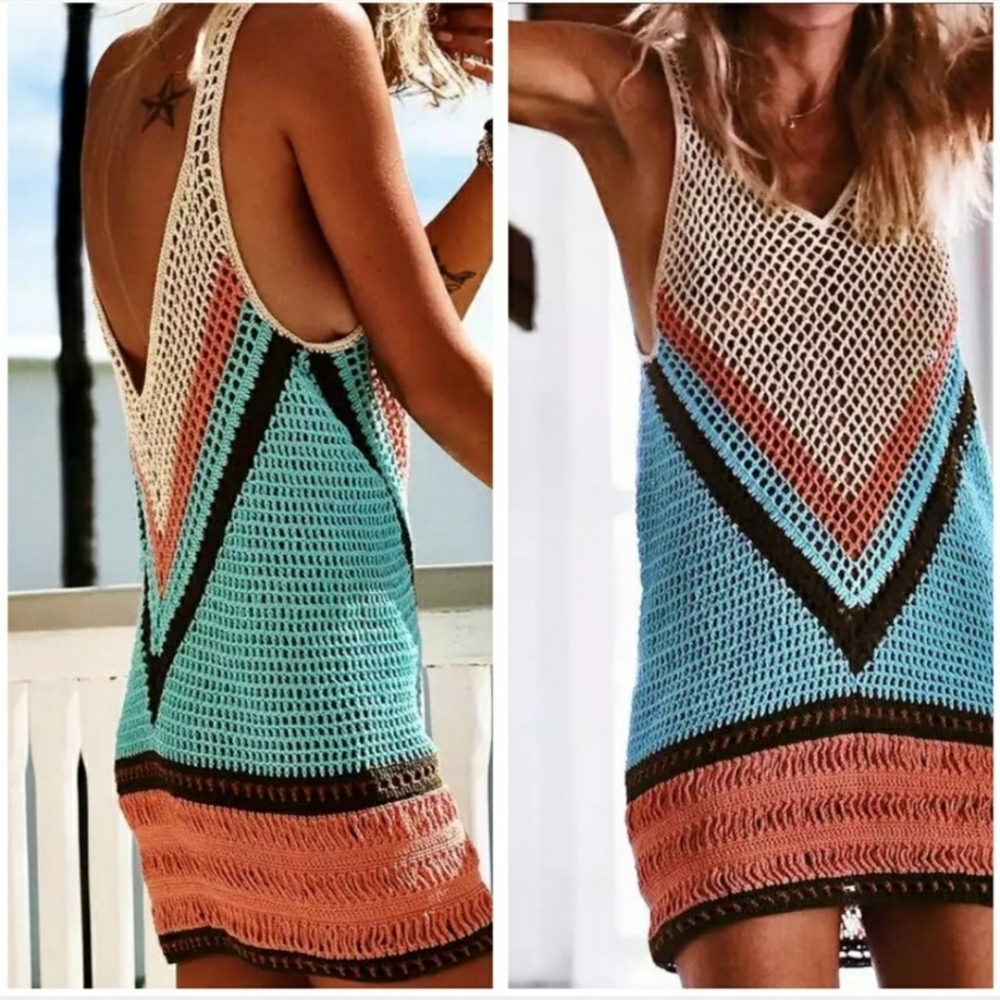 Water Edge Crochet Cover - Picture 7 of 7
